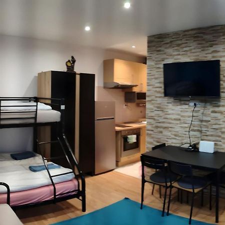 Blue Apartment In City Center, Best Location Bratislava Exterior photo