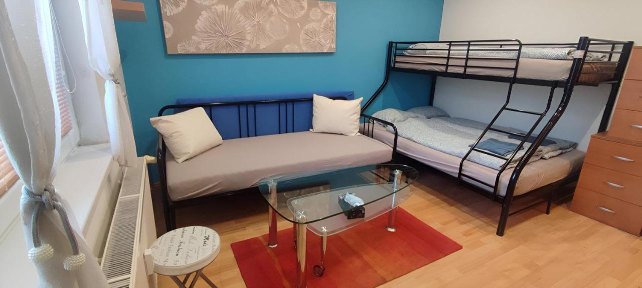 Blue Apartment In City Center, Best Location Bratislava Exterior photo